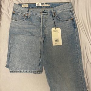 Levi’s.  Premium Ribcage Straight Ankle